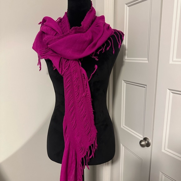 Pink Scarf - Picture 1 of 3